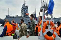 برگزاری اختتامیه دومین مدرسه سلامت در حوادث و بلایا دانشکده بهداشت دانشگاه علوم پزشکی تهران بر روی آب های نیلگون خلیج فارس 