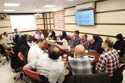 برگزاری جلسه ارائه گزارش پیشرفت پایان نامه های دانشجویان دکترای سلامت در حوادث و بلایا