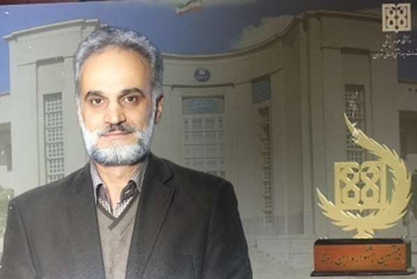 دکتر محمدهادی دهقانی، پژوهشگر ممتاز دانشگاه علوم پزشکی تهران در سال ۱۴۰۴