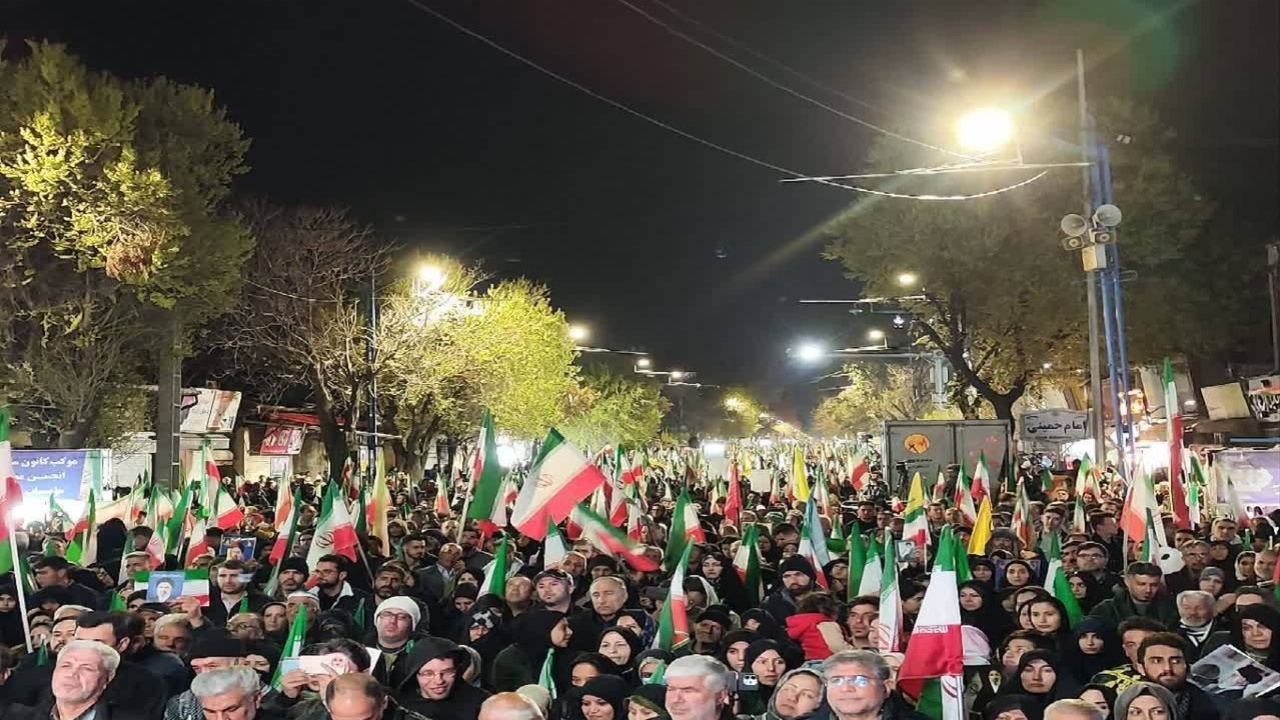 نقش حضور خانوادگی در تجمعات شبانه در تقویت همبستگی و امید اجتماعی